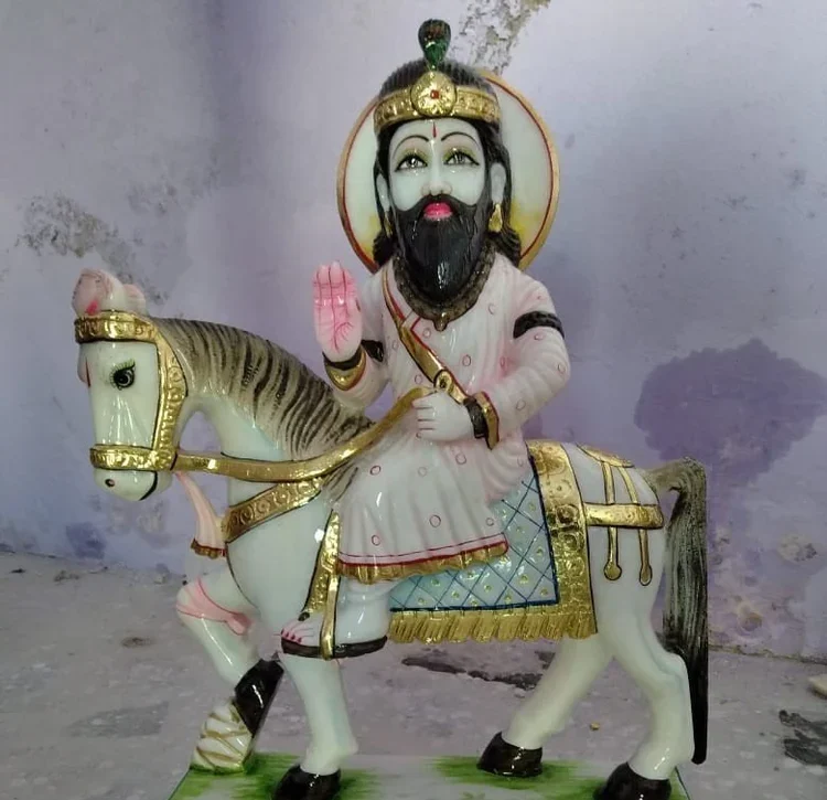 marble-neela-ghoda-statue-1000x1000